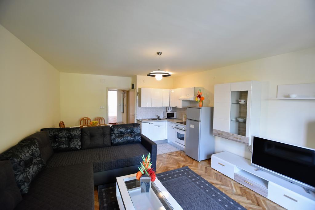 Apartments Dobranic Crikvenica Ngoại thất bức ảnh